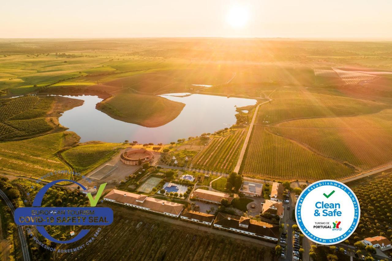 Vila Gale Alentejo Vineyard - Clube De Campo Albernoa Exteriör bild