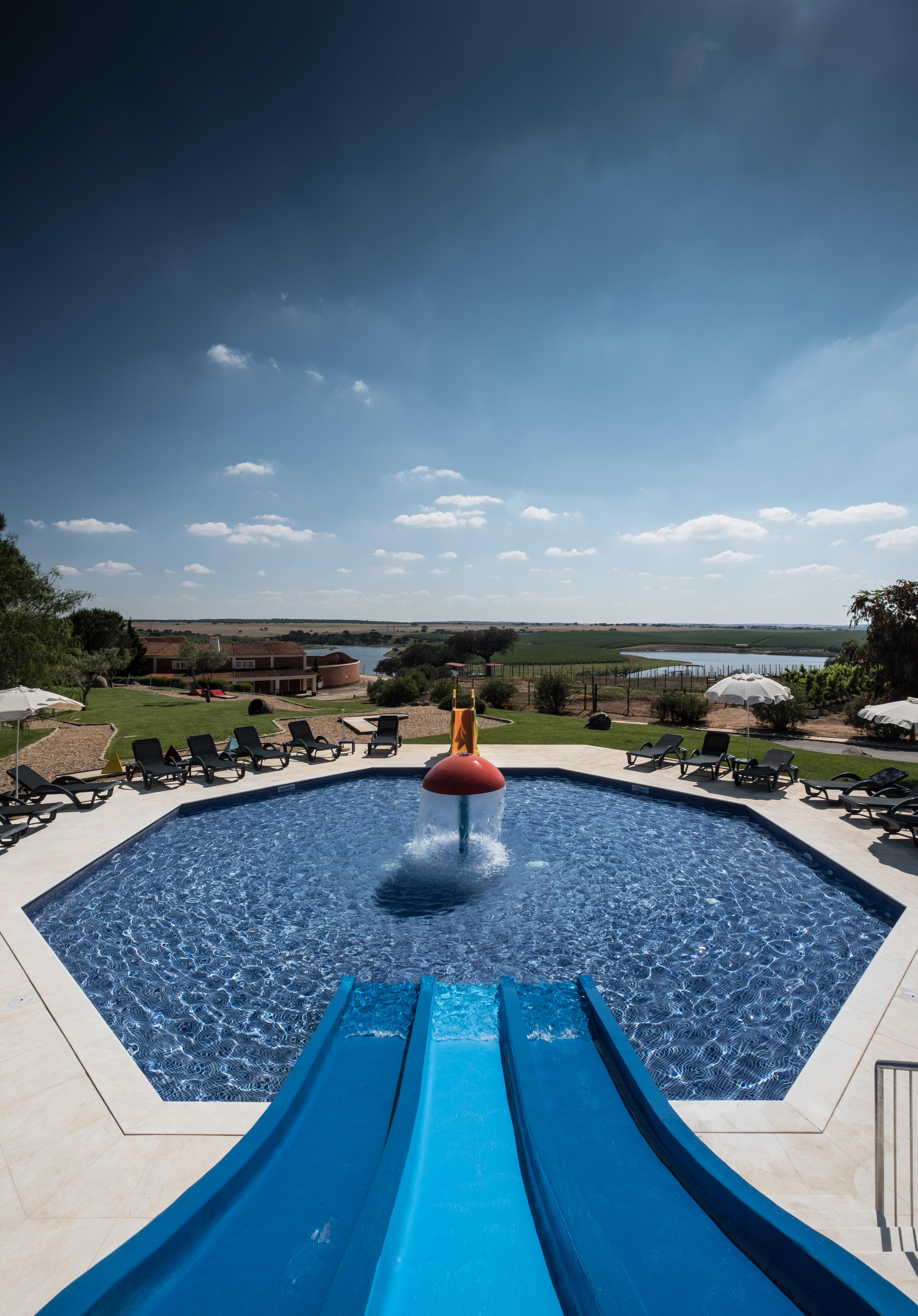 Vila Gale Alentejo Vineyard - Clube De Campo Albernoa Exteriör bild