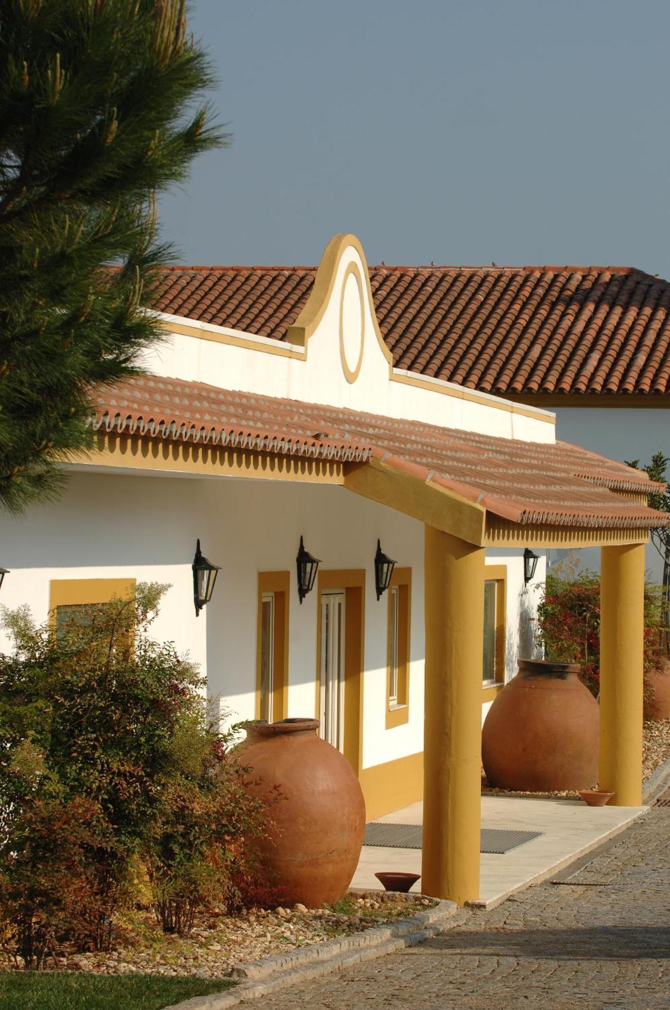 Vila Gale Alentejo Vineyard - Clube De Campo Albernoa Exteriör bild