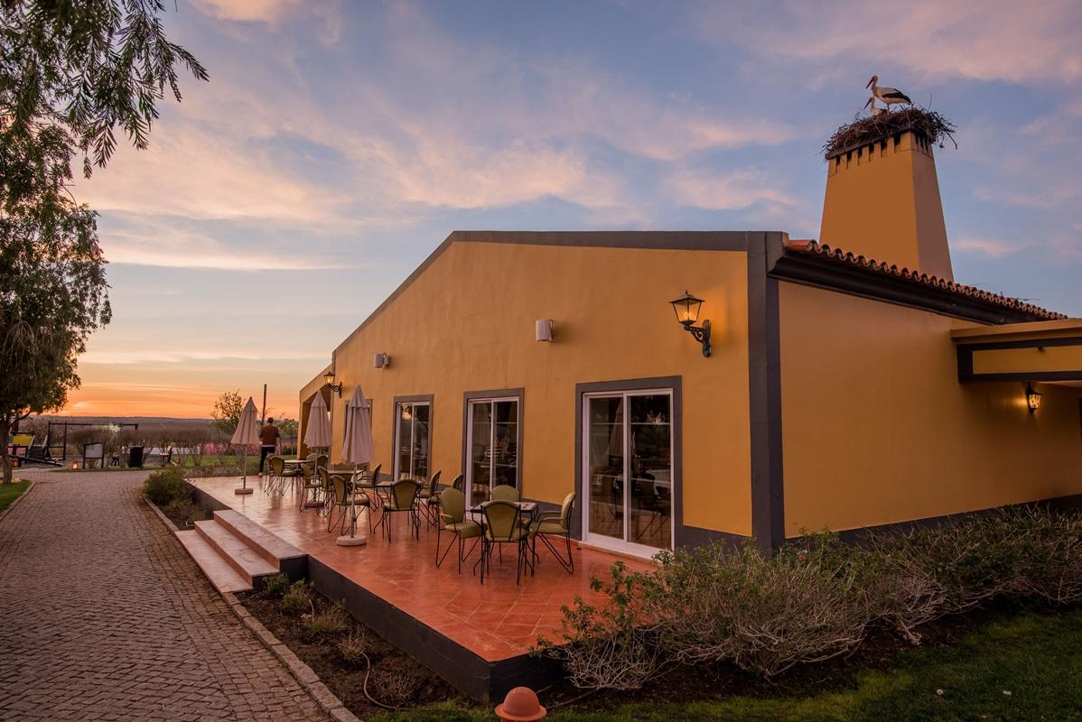 Vila Gale Alentejo Vineyard - Clube De Campo Albernoa Exteriör bild
