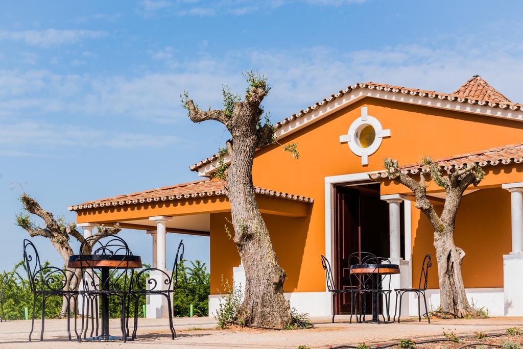 Vila Gale Alentejo Vineyard - Clube De Campo Albernoa Exteriör bild